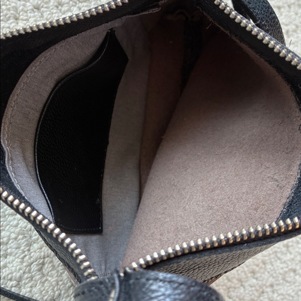 Roots Edie Black & Grey Leather Crossbody Bag Purse - Picture 7 of 12